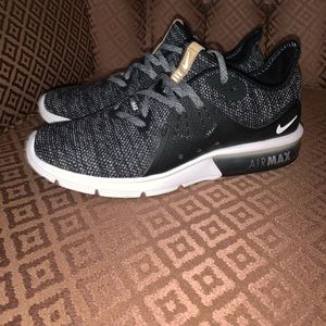 Nike Air Max Sequent 3